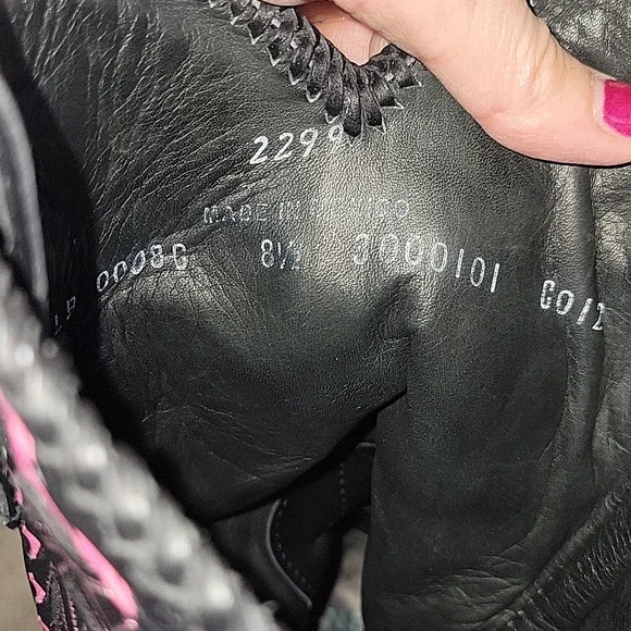 Lane boots, pink and black size 8.5. - Picture 9 of 9